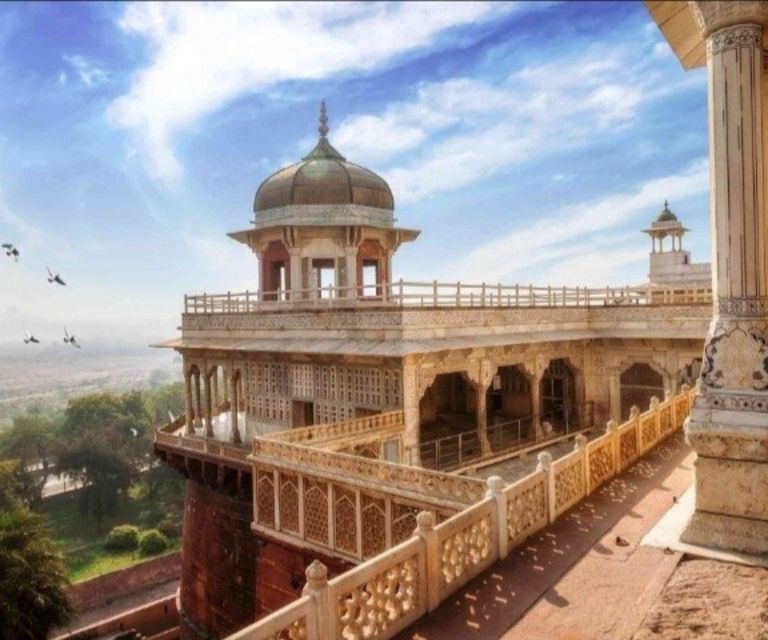 From Jaipur: Taj Mahal Guided and Agra Tour By Car - Lunch, with a choice of package