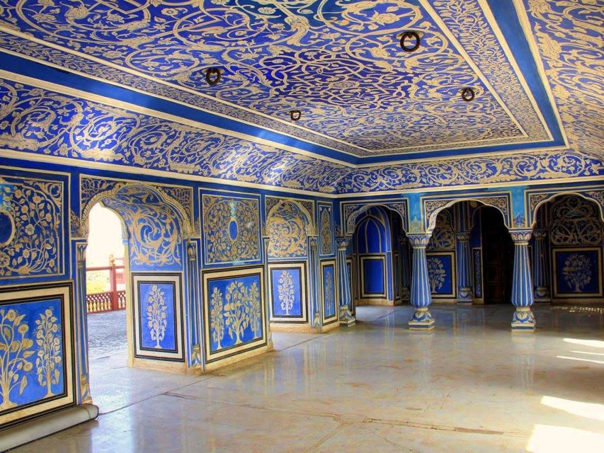 From New Delhi: Jaipur Tour by Fast Train or by Private Car - City Palace and Hawa Mahal in the Pink City