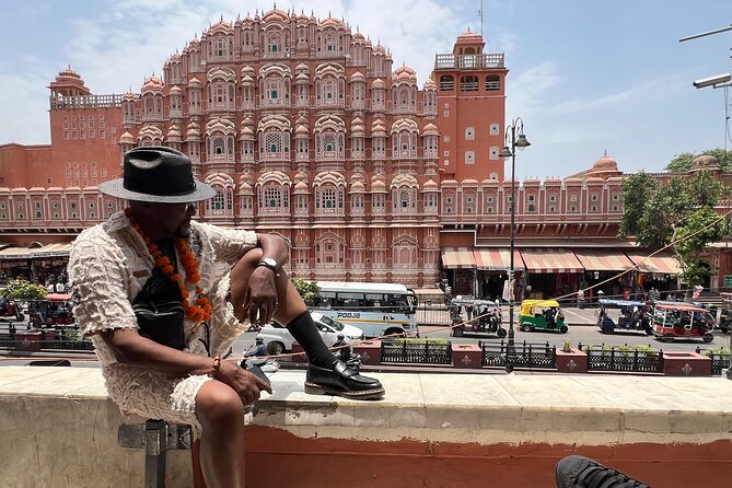 Full-Day Jaipur City Tour with Guide - Hawa Mahal and the view from outside