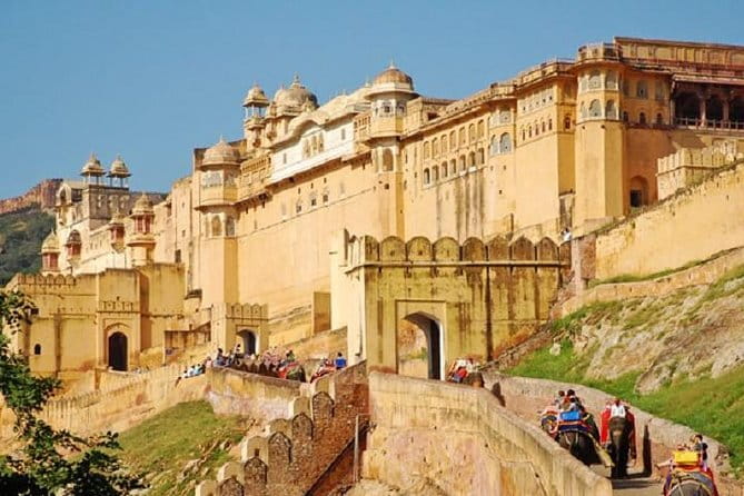 Full Day Jaipur Luxury Tuk-Tuk Tour - Jal Mahal: a lake setting, with a caveat