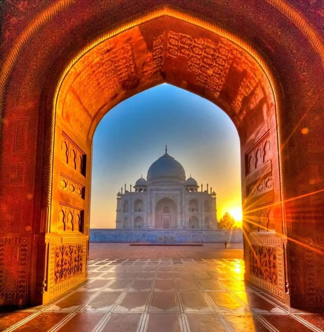 Full-Day Tour of Agra with Sunrise & Sunset at Taj Mahal - A breakfast break before Agra Fort