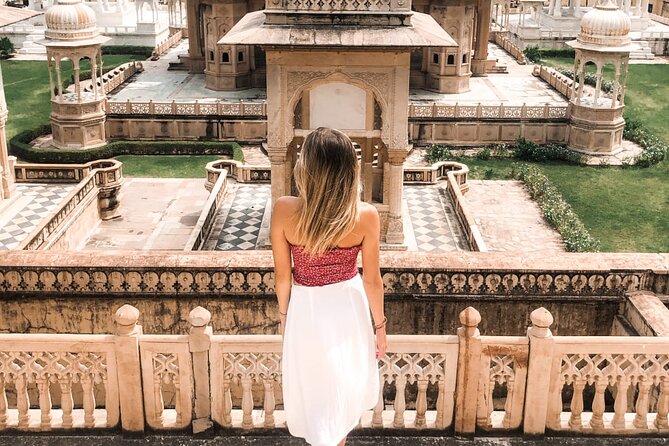 Half-Day Jaipur Sightseeing Tour with Guide Option - Amer: old streets, temples and lake views