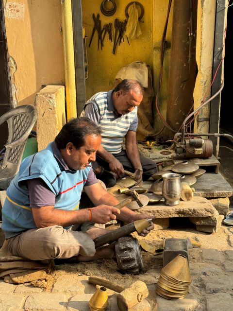 Heritage Walk & Street Food Tasting in Jaipur - Badi Chaupar: a market pause with room to look around