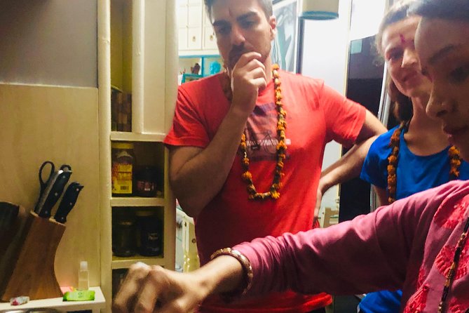 Interactive Cooking Class with a Local Family in Jaipur - Start with a welcome in a real Jaipur home