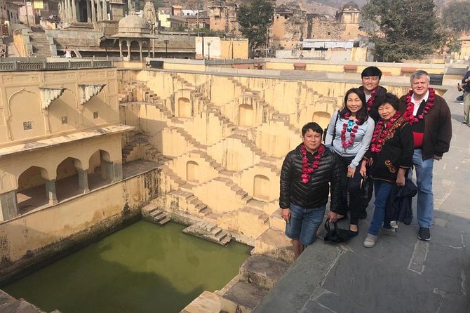 Jaipur- 1 Day Private Tour With Guide - Pause at Jagat Shiromani Ji Temple and Jal Mahal