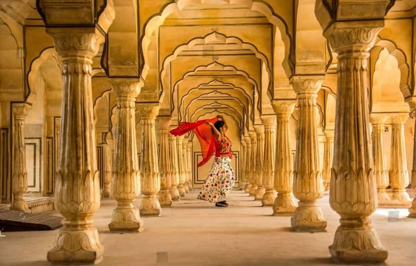 Jaipur: 2-Day City Sightseeing Tour with Cab & Guide - Day one: Jaipur’s Old City and its landmark facades