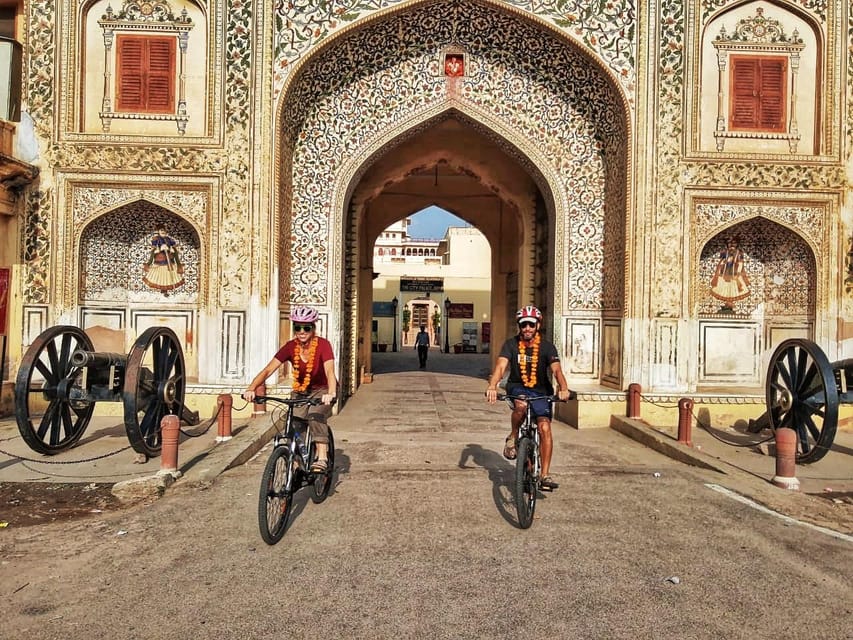 Jaipur: 3-Hour Morning Bike Tour of Jaipur Old City - Jaipur before the day gets going