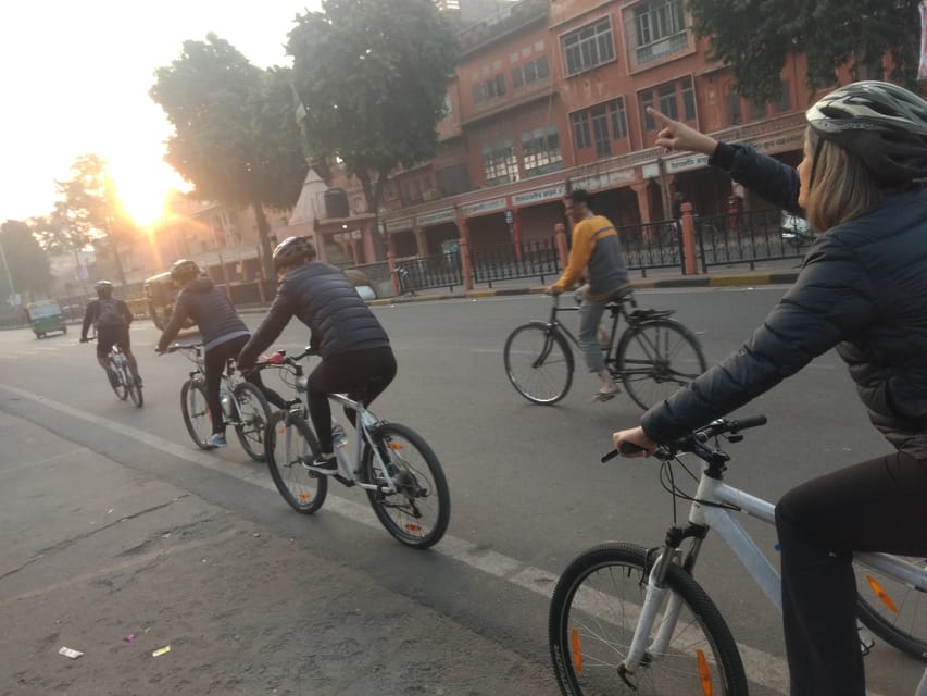Jaipur: 3-Hour Morning Bike Tour of Jaipur Old City - Street food, chai and a taste of Jaipur