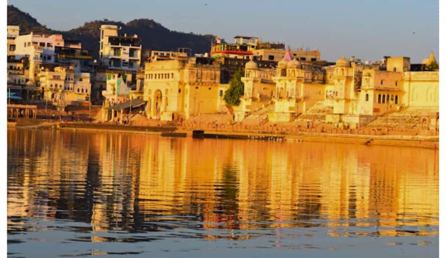 Jaipur: Ajmer & Pushkar Day Trip with Lunch & Camel ride - Adhai Din Ka Jhonpra and its carved stonework