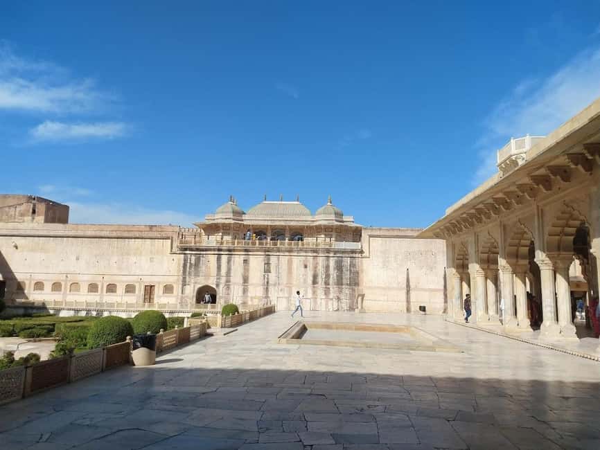Jaipur: Amber Fort Guided Tour and Entry Ticket - What the $9 Price Does and Does Not Cover