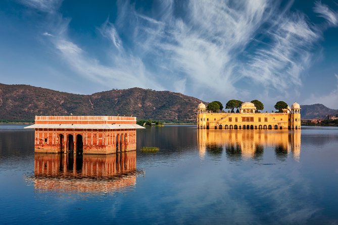 Jaipur Amer Fort, Jal Mahal & Stepwell Private Half-Day Tour - A half-day route built around Amer Fort