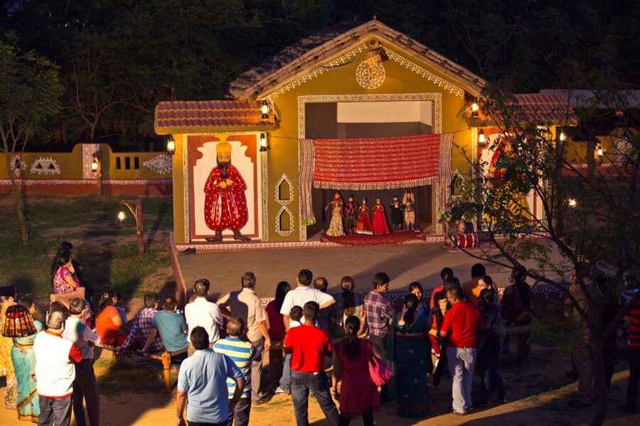 Jaipur: Chokhi Dhani Local Village Experience - A Jaipur evening with a theatrical village feel