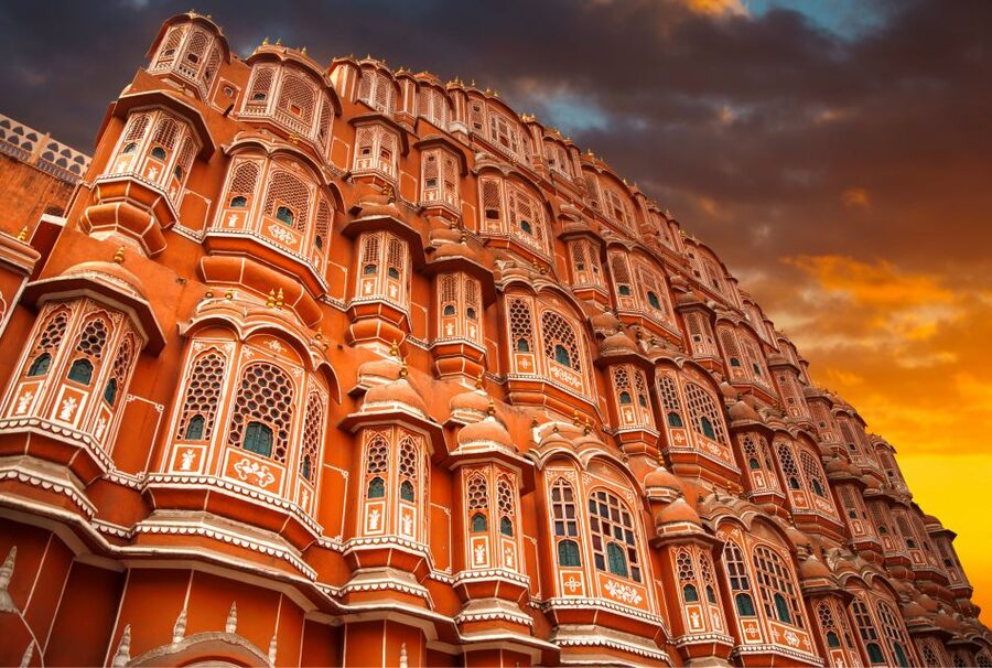 Jaipur City Tour: City Palace, Jantar, Hawa & Jal Mahal - Jal Mahal: a calm lakeside finish