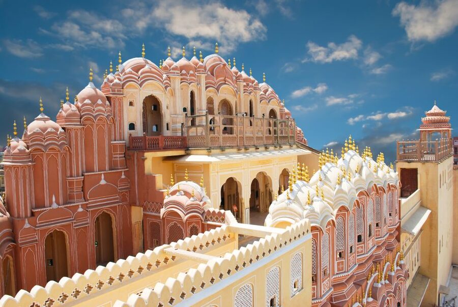 Jaipur City Tour: City Palace, Jantar, Hawa & Jal Mahal - Private transport and guides: where the value lies