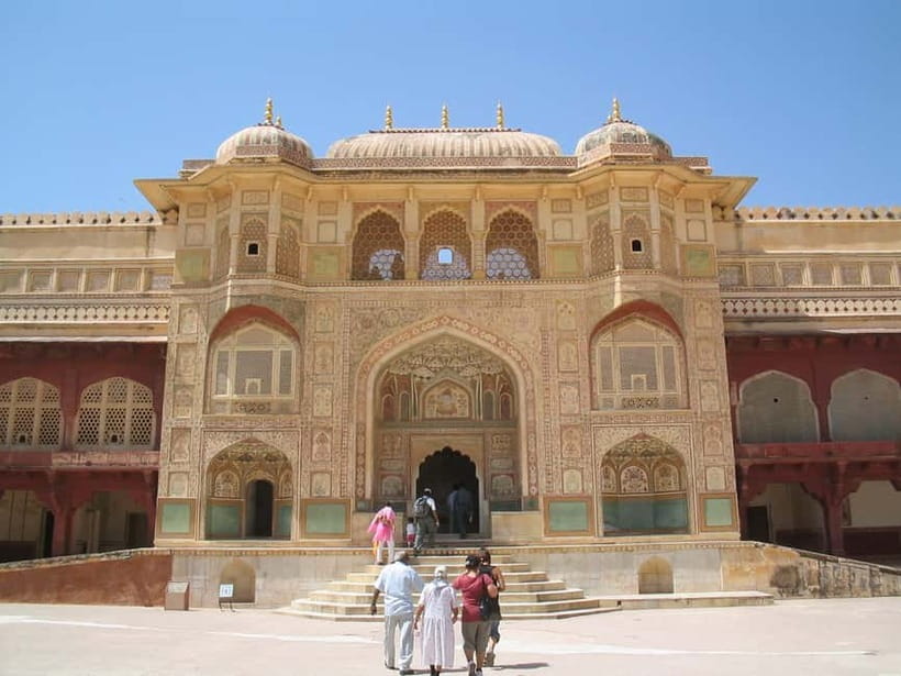 Jaipur: Explore Amber, Jaigarh & Nahargarh Fort with Sunset - Panna Meena Stepwell’s geometric pattern