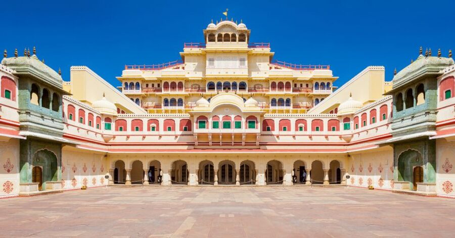 Jaipur: Full-Day Private City Tour by Car with Guide - What a five-hour private tour feels like