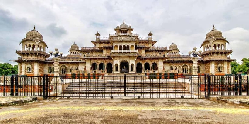 Jaipur: Full-Day Private Sightseeing Tour by Tuk Tuk - Should you book it?