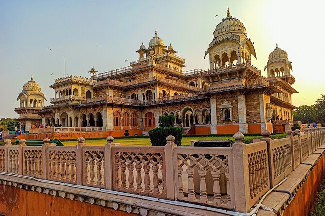 Jaipur Guided Tour with Monkey Temple - Royal Gaitor brings the city’s royal story down to earth
