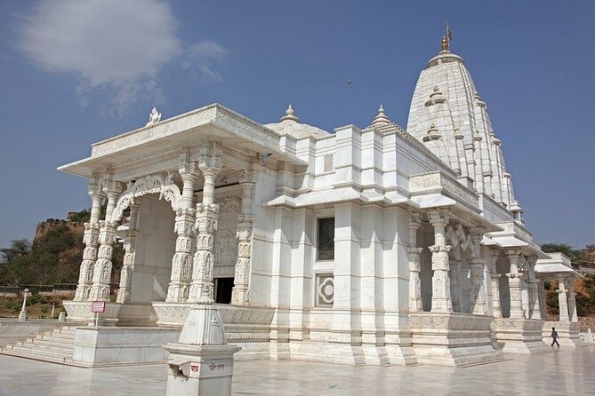 Jaipur Guided Tour with Monkey Temple - Panna Meena ka Kund offers a quieter pause