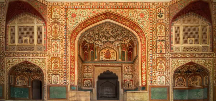 Jaipur: Half-Day or Full-Day Tour with Flower Market - Hawa Mahal and the old walled city