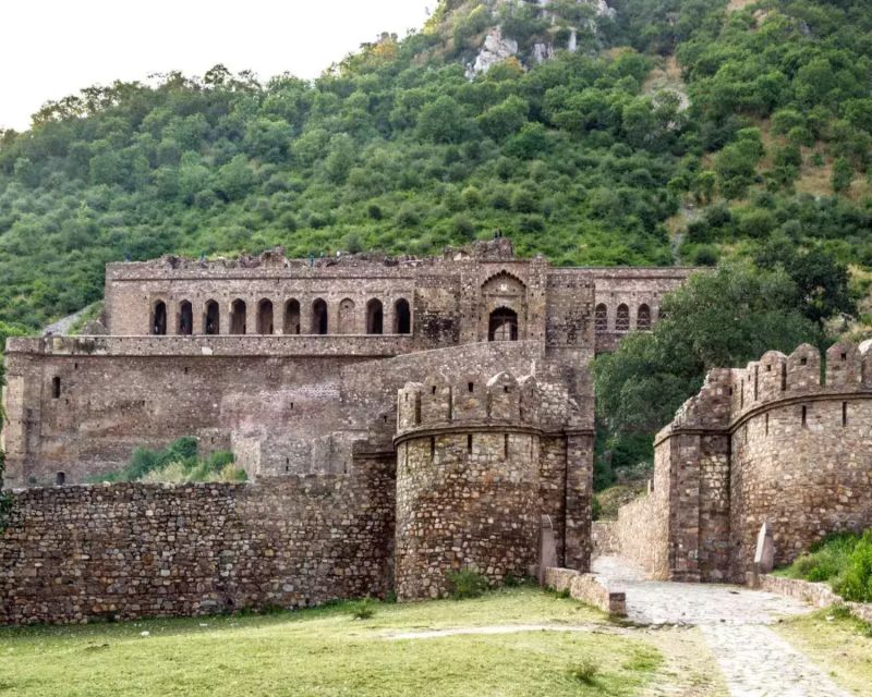 Jaipur: Haunted Bhangarh Fort and Abhaneri Stepwell Day Trip - Is This Jaipur Day Trip Right for You?
