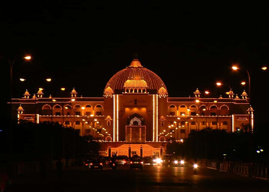 Jaipur: Heritage Evening Tour with Monkey Temple Sunset - Civic Jaipur, cinema, and a broad city loop