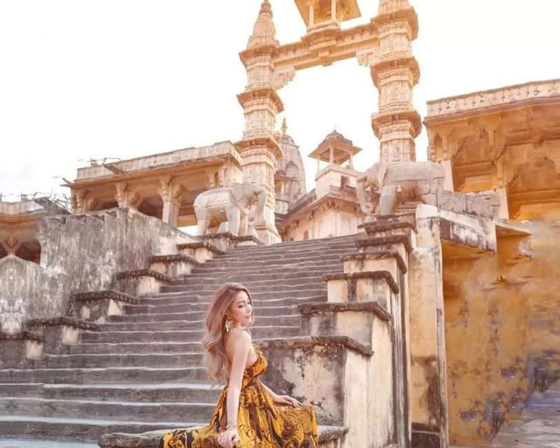 Jaipur: Instagram Photo Experience with a Guide - Amer Fort and Panna Meena Stepwell