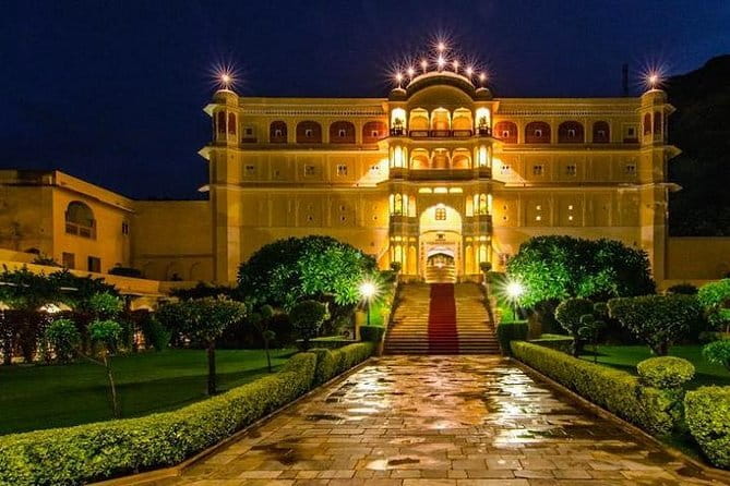 Jaipur Instagram Tour of Photogenic Spots - City Palace takes the biggest share of your schedule
