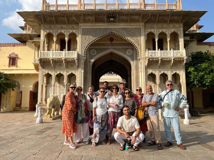 Jaipur: Jaipur & Amber Fort Full or Half-Day Guided Tour - Lunch and tickets can change the real cost