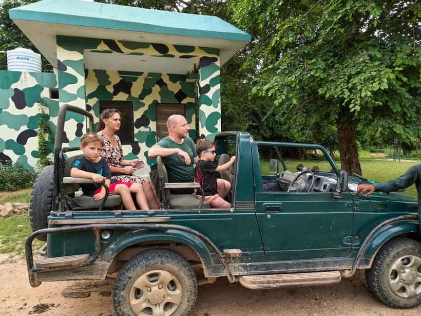 Jaipur: Jhalana Amagarh Leopard Reserve 4×4 Jeep Safari - Optional stops and small extras