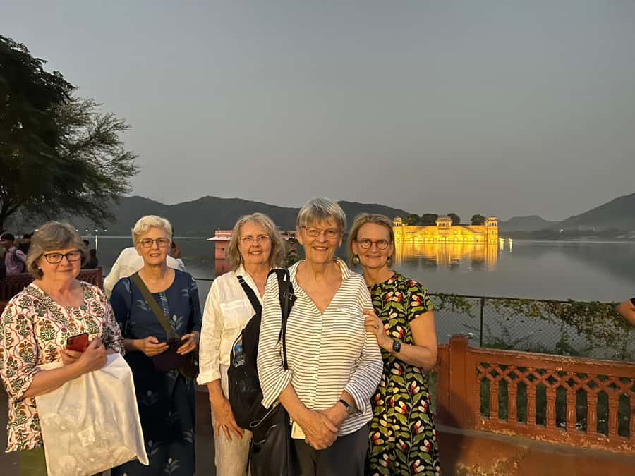 Jaipur: Night Tuk-Tuk Tour With Friendly Local Driver - Letting the tuk-tuk set the pace
