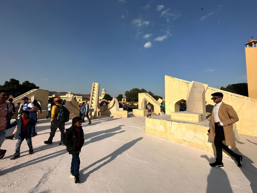 Jaipur Private City Tour with Hotel Pick-Up & Drop 4 - 8 Hrs - Patrika Gate: a colorful finish