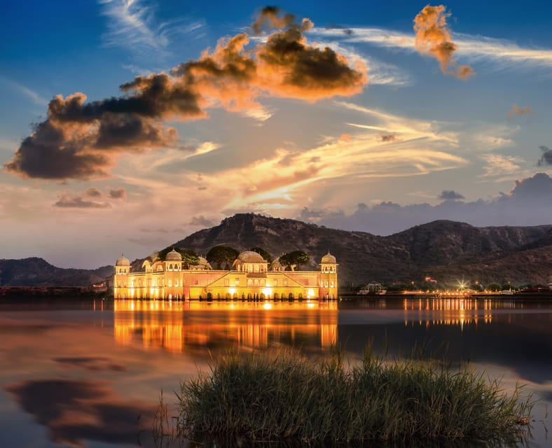 Jaipur: Private Customised City Tour - What the car and pickup add