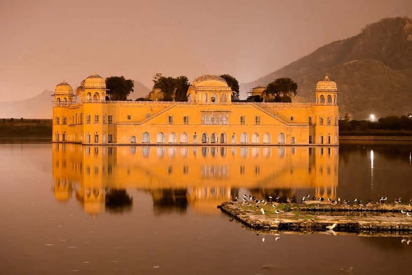 Jaipur: Private Evening Tour with Monkey Temple Sunset - A five-hour route, with the clock in mind