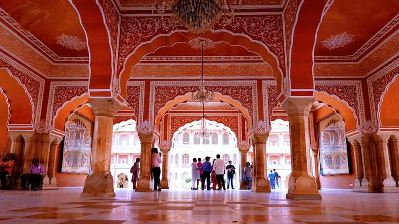 Jaipur: Private Full Day City Sightseeing Tour with Guide - Jal Mahal: a short stop beside Man Sagar Lake