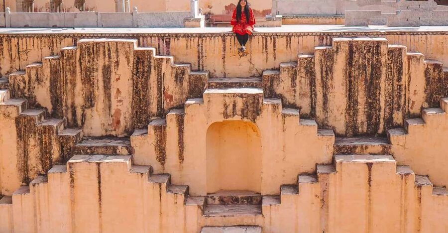 Jaipur: Private Full Day Sightseeing Tour By Car with Guide - Amber Fort and Panna Meena Ka Kund