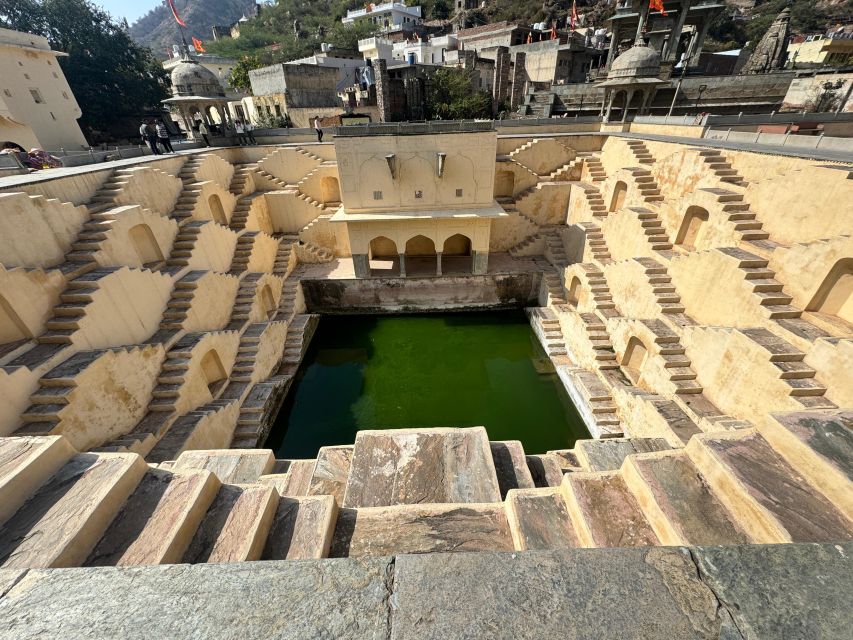 Jaipur: Private Full Day Sightseeing Tour By Car with Guide - Hawa Mahal’s screened facade