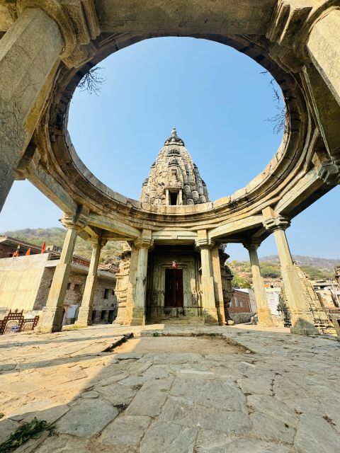 Jaipur: Private Full Day Sightseeing Tour By Car with Guide - Jantar Mantar’s working instruments