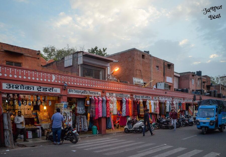 Jaipur Shopping: Jewelry, Fabrics, Rugs & Block Printing - Who should book this Jaipur shopping tour?