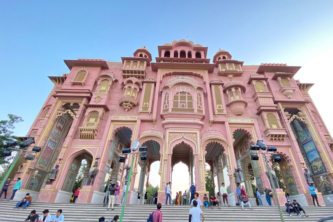 Jaipur: Shopping Tour with Blue Poetry & Printing Workshop & Rugs - Shopping works best when you set the terms