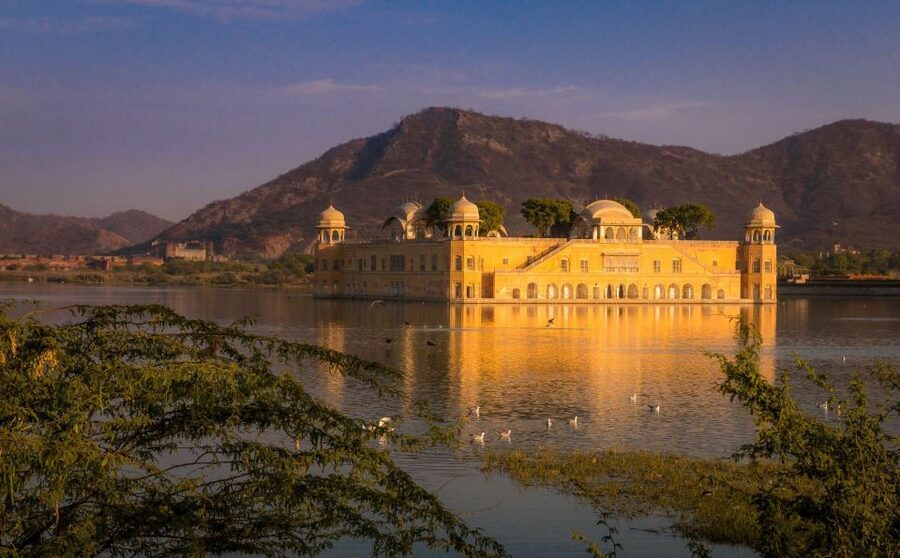 Jaipur Sightseeing by Tuk-Tuk: Temples, Palaces & Markets - A tuk-tuk makes Jaipur’s distances manageable