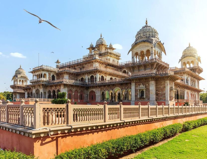 Jaipur Sightseeing by Tuk-Tuk: Temples, Palaces & Markets - Amber Fort is the day’s biggest historical stop
