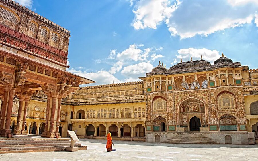 Jaipur Sightseeing by Tuk-Tuk: Temples, Palaces & Markets - Lunch and markets give the day some breathing room