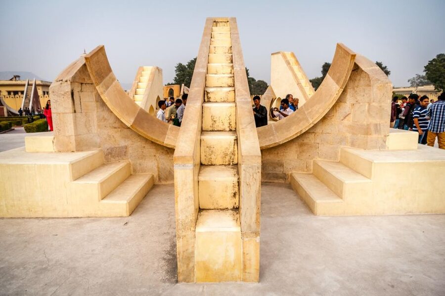 Jaipur Sightseeing by Tuk-Tuk: Temples, Palaces & Markets - Jantar Mantar is a working lesson in astronomy