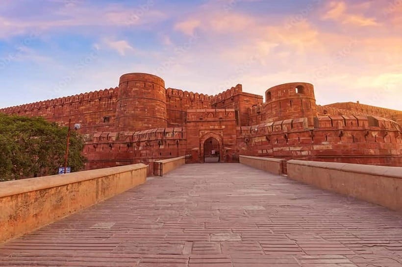 Jaipur: Tajmahal Sunrise Tour with Fatehpur Sikri & Abhaneri - Jaipur to Agra before dawn