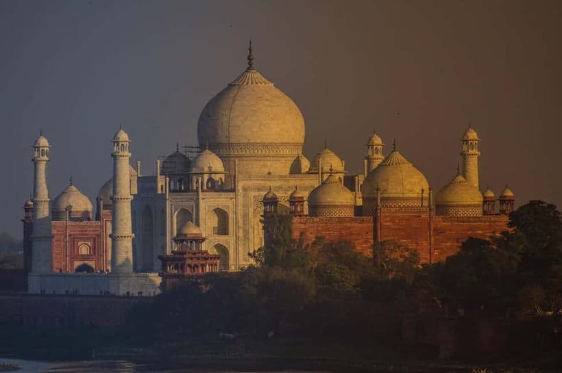 Jaipur: Tajmahal Sunrise Tour with Fatehpur Sikri & Abhaneri - Who should take this tour?
