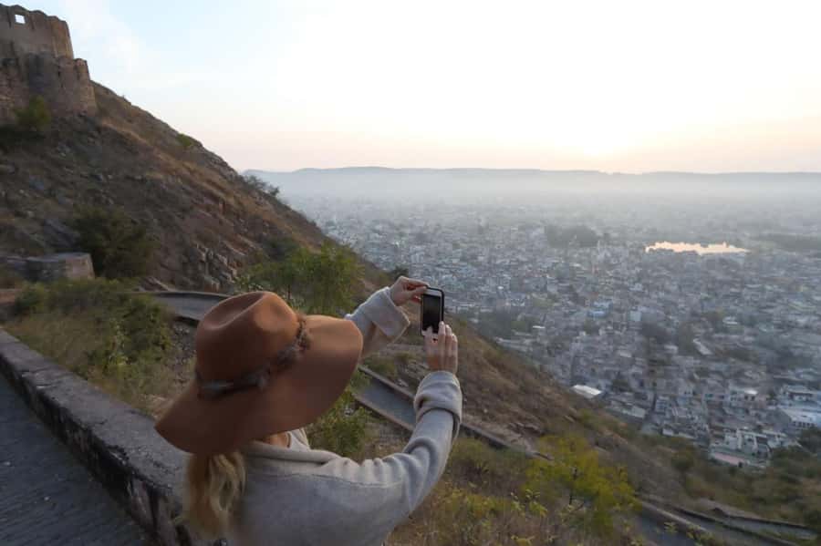 Jaipur: Tour with Nahargarh Sunrise or Monkey Temple Sunset - Jal Mahal, Hawa Mahal, and the city from outside
