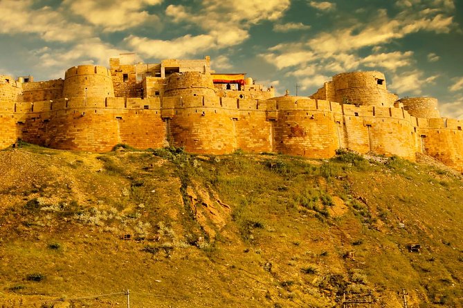 Memorable Rajasthan Private Trip for 5 Nights and 6 Days - Day 4: Udaipur’s temples, gardens and lake views