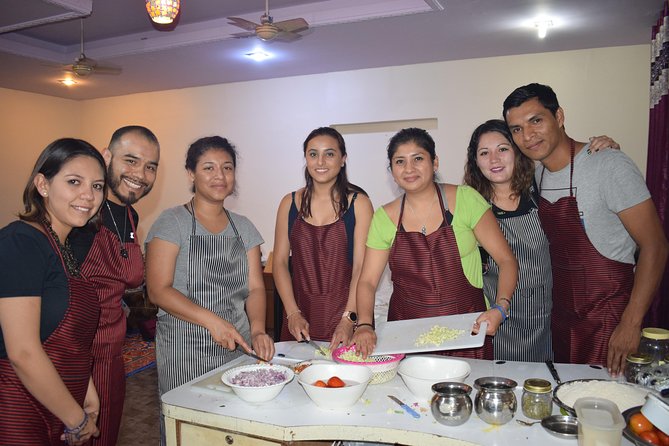 Pink City Cooking Class - Start with the ingredients and the kitchen