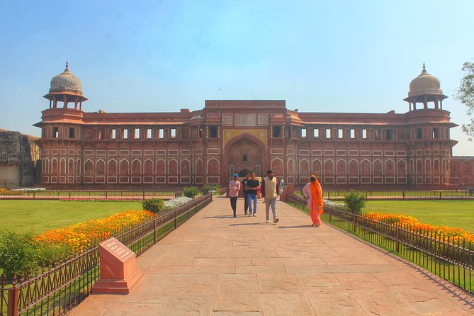 Private Agra Local Sightseeing Tour by Car and Driver - Agra Fort shows the Mughal seat of power